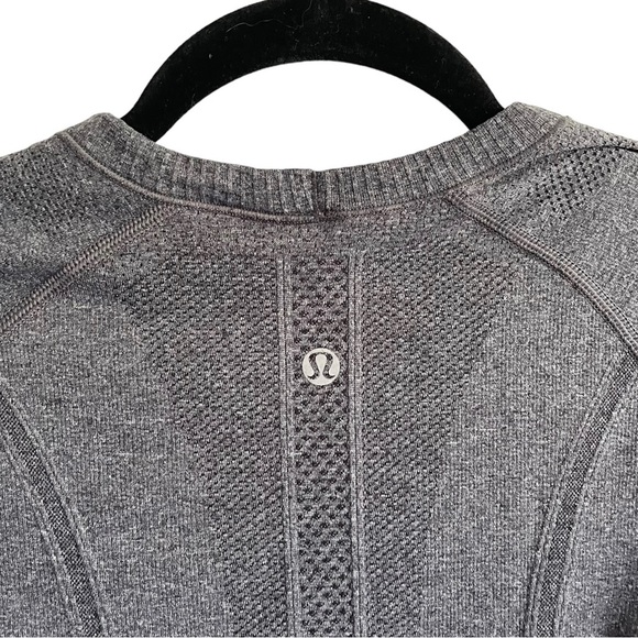 (SOLD) Lululemon Charcoal Grey Swiftly Crew Neck Long Sleeve Top 4 - Picture 5 of 6